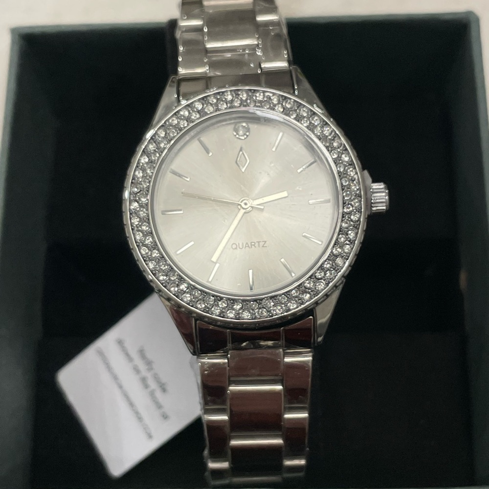 Nic and Syd Women’s Diva Swarovski Watch